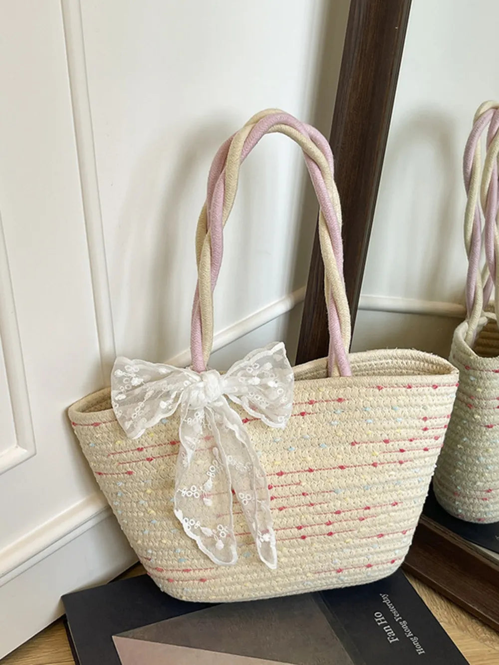 Woven Straw Shoulder Bag detail