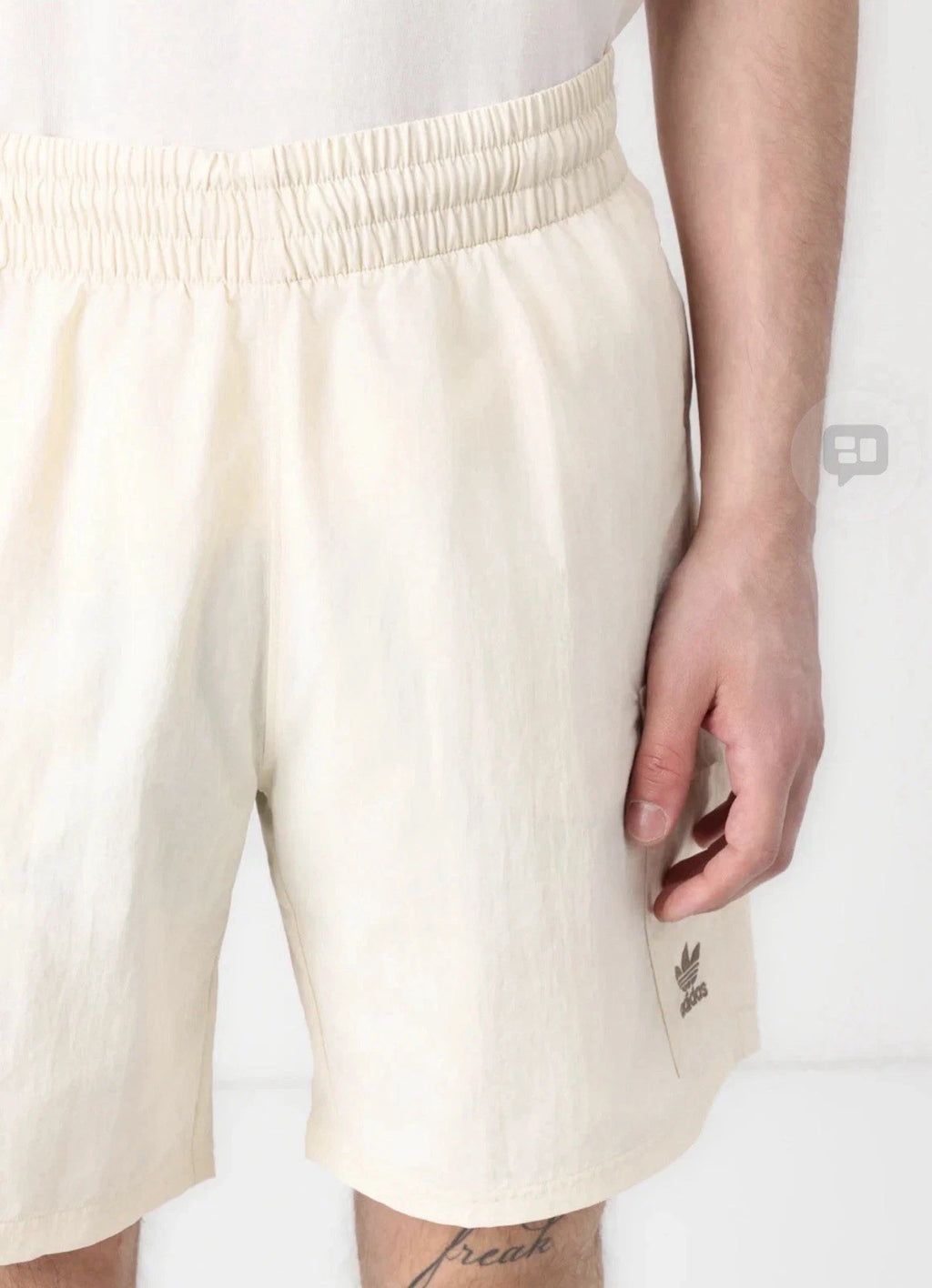adidas Originals Essential Woven Cargo Shorts Mens White Ivory L NWT JP4784