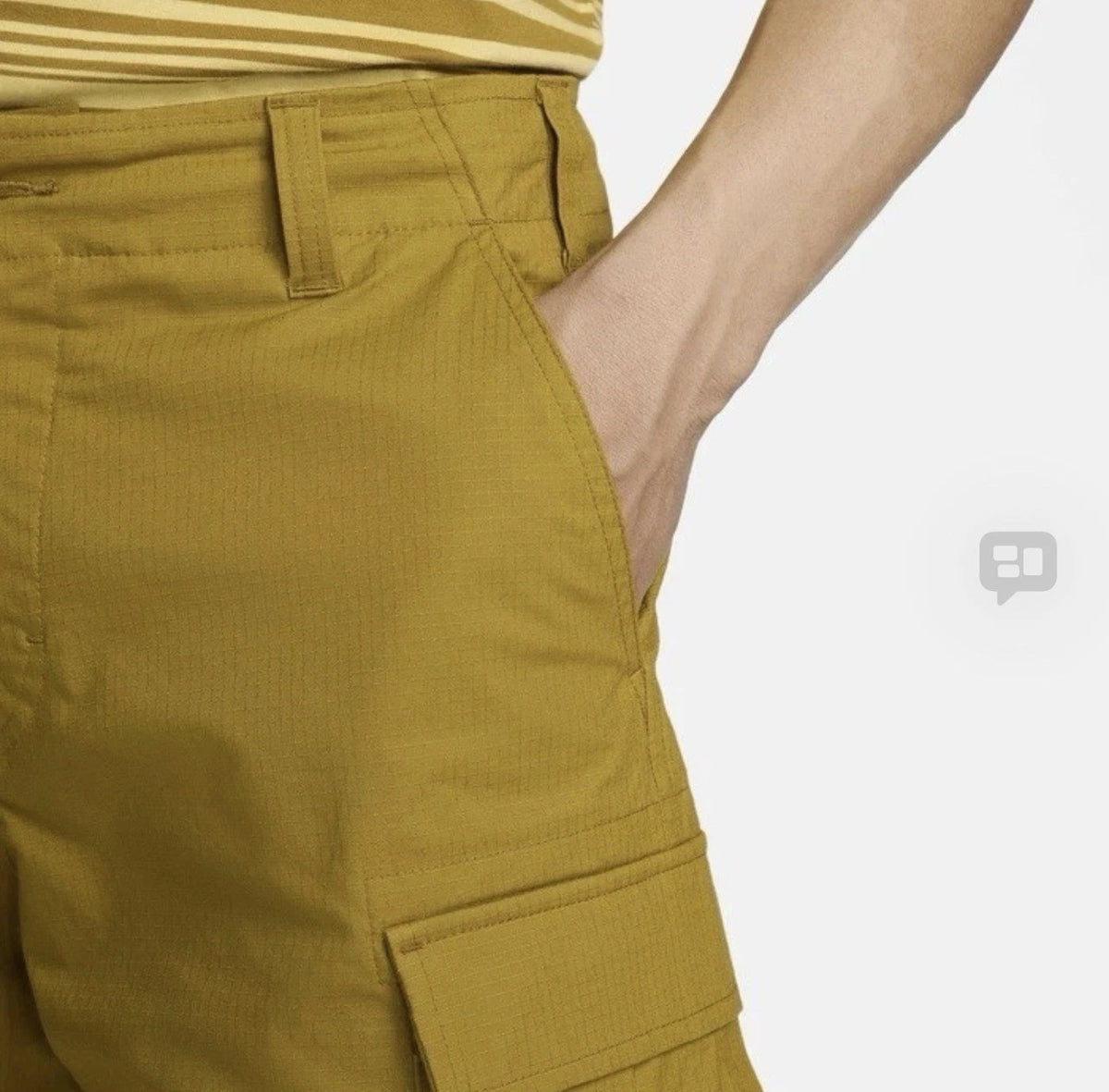 Size 38- Nike SB Kearny Men's Cargo Skate Shorts, Bronzine.