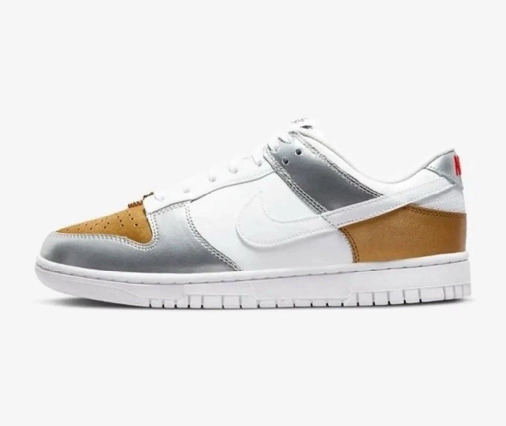 Nike Dunk SE Low Sneakers Womens Silver Gold Metallic Size 11